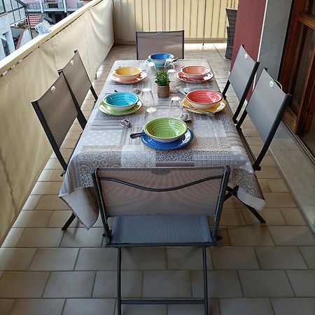 Апартаменты Casa A Un Passo Dal Mare Вентимилья Экстерьер фото