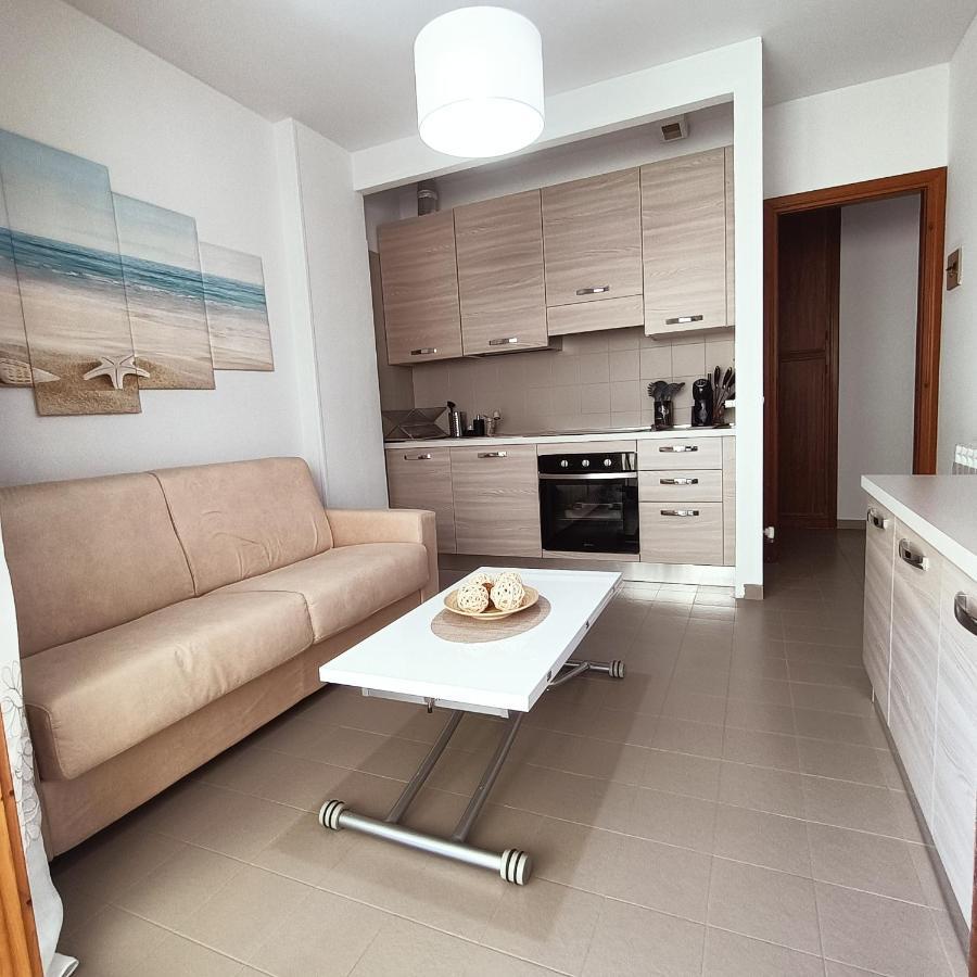 Апартаменты Casa A Un Passo Dal Mare Вентимилья Экстерьер фото